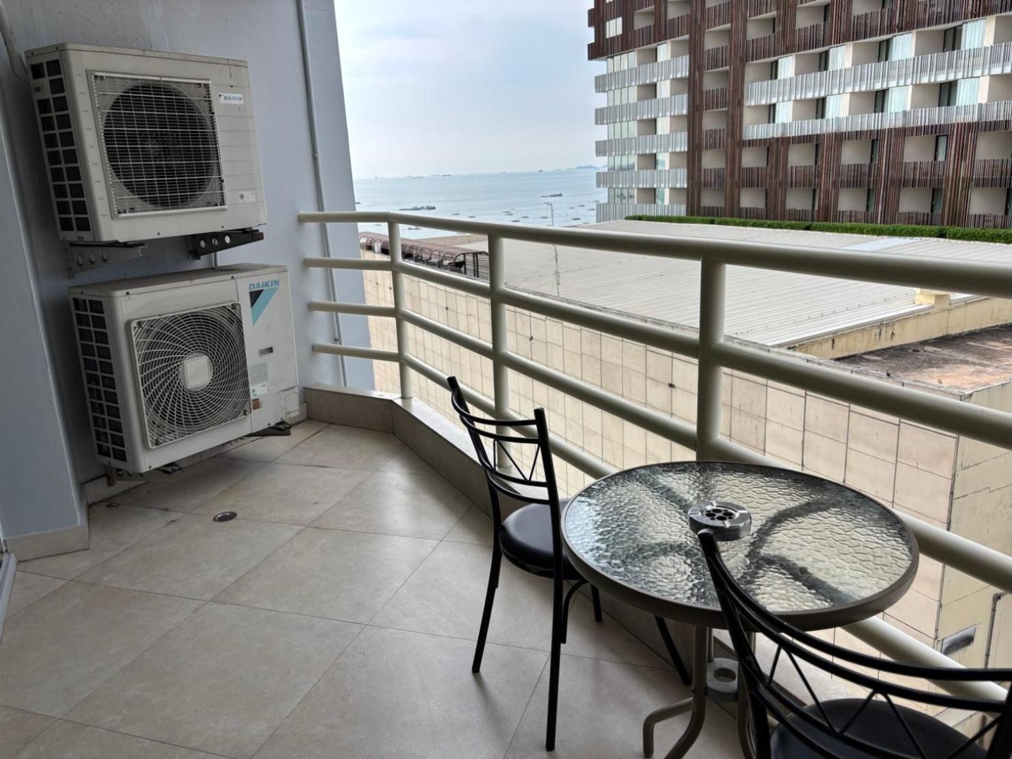 View Talay 6 Pattaya Beach By Anatolia Condo Suite Eksteriør billede