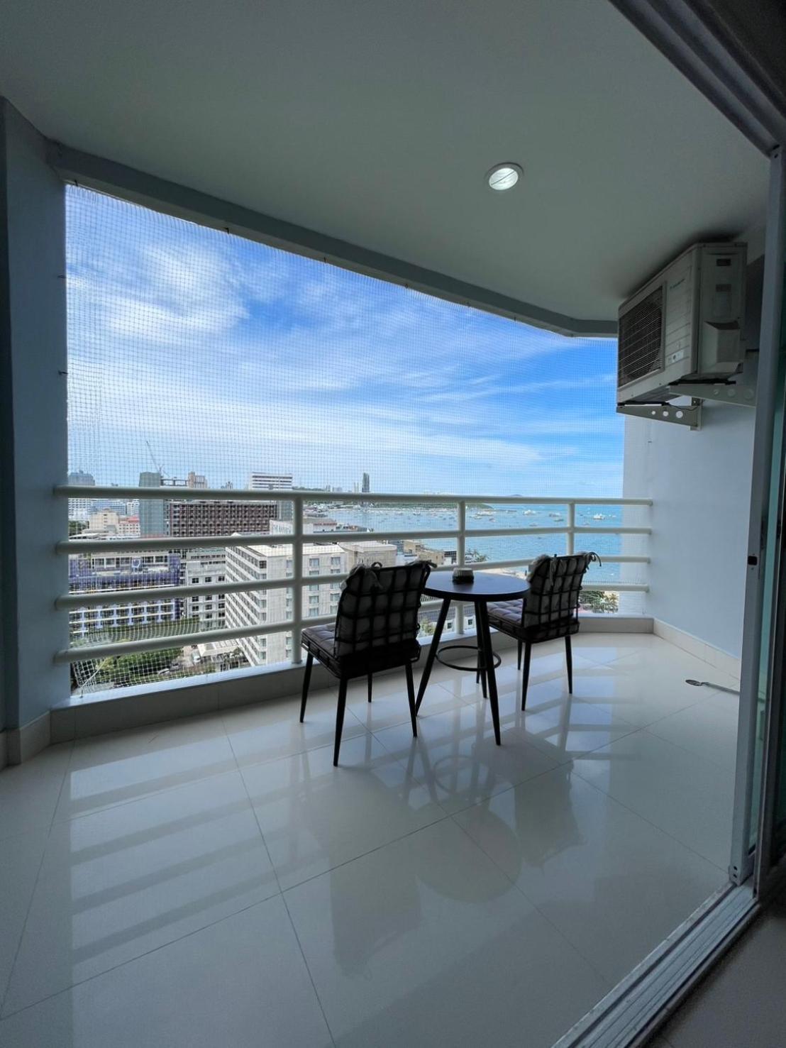 View Talay 6 Pattaya Beach By Anatolia Condo Suite Eksteriør billede