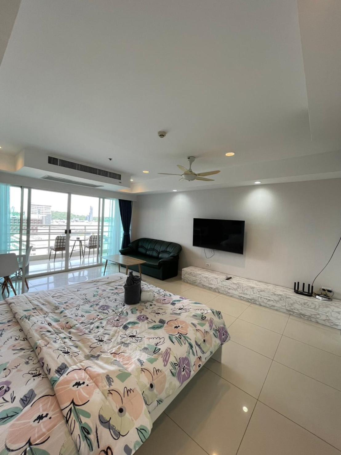 View Talay 6 Pattaya Beach By Anatolia Condo Suite Eksteriør billede