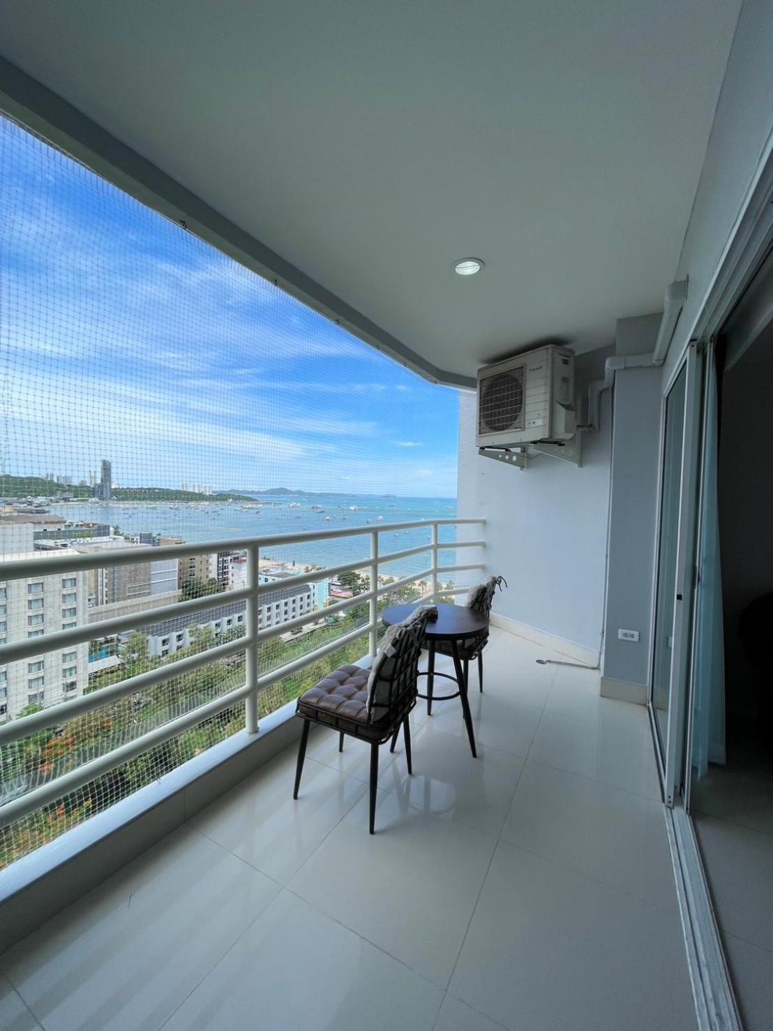 View Talay 6 Pattaya Beach By Anatolia Condo Suite Eksteriør billede