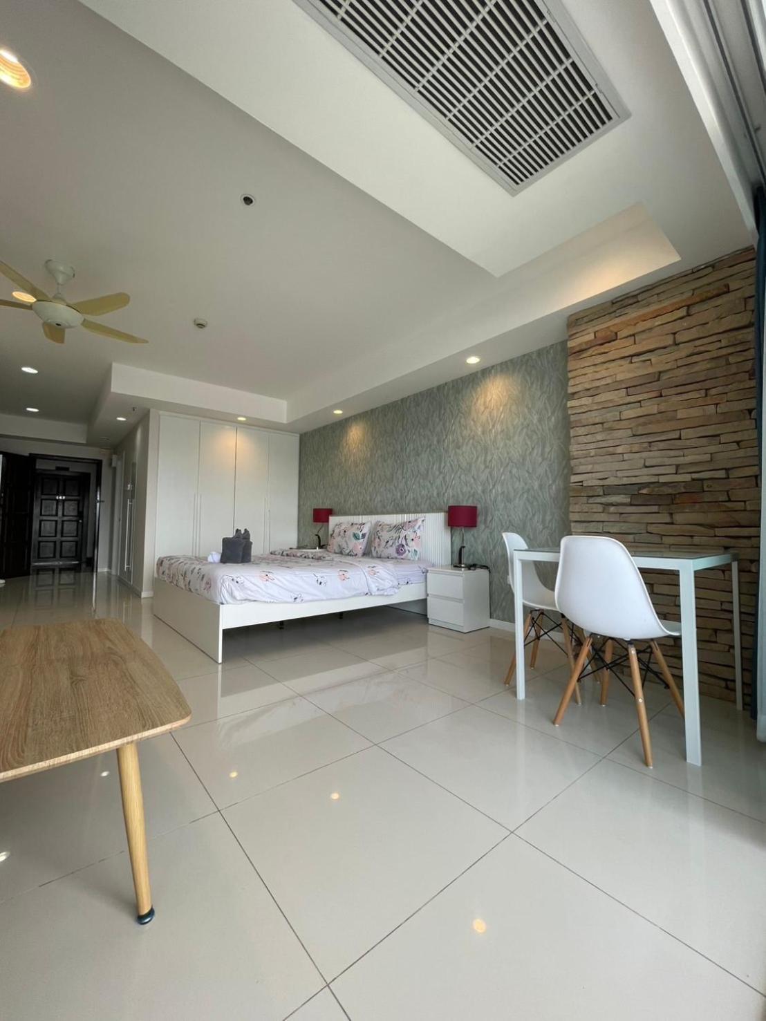 View Talay 6 Pattaya Beach By Anatolia Condo Suite Eksteriør billede
